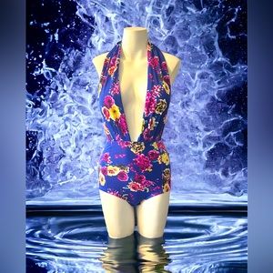 COCOSHIP 1 PC DEEP CUT SWIMSUIT Sz Small
Blue, pink and yellow